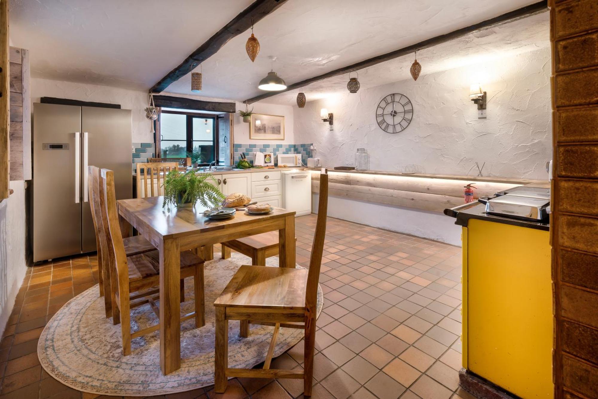 The Gilpin Farmhouse, Lake District Getaway Levens Exteriör bild