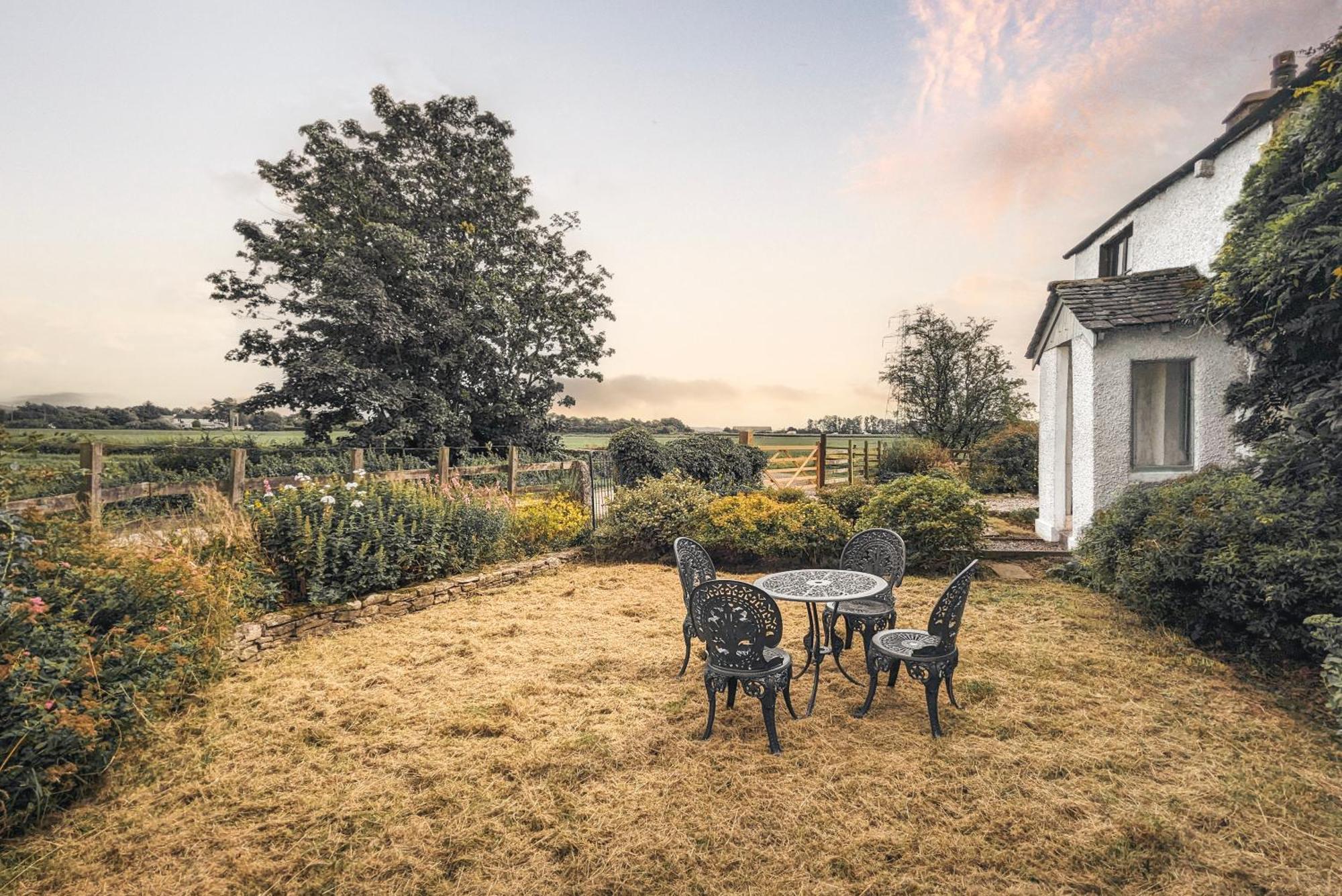 The Gilpin Farmhouse, Lake District Getaway Levens Exteriör bild
